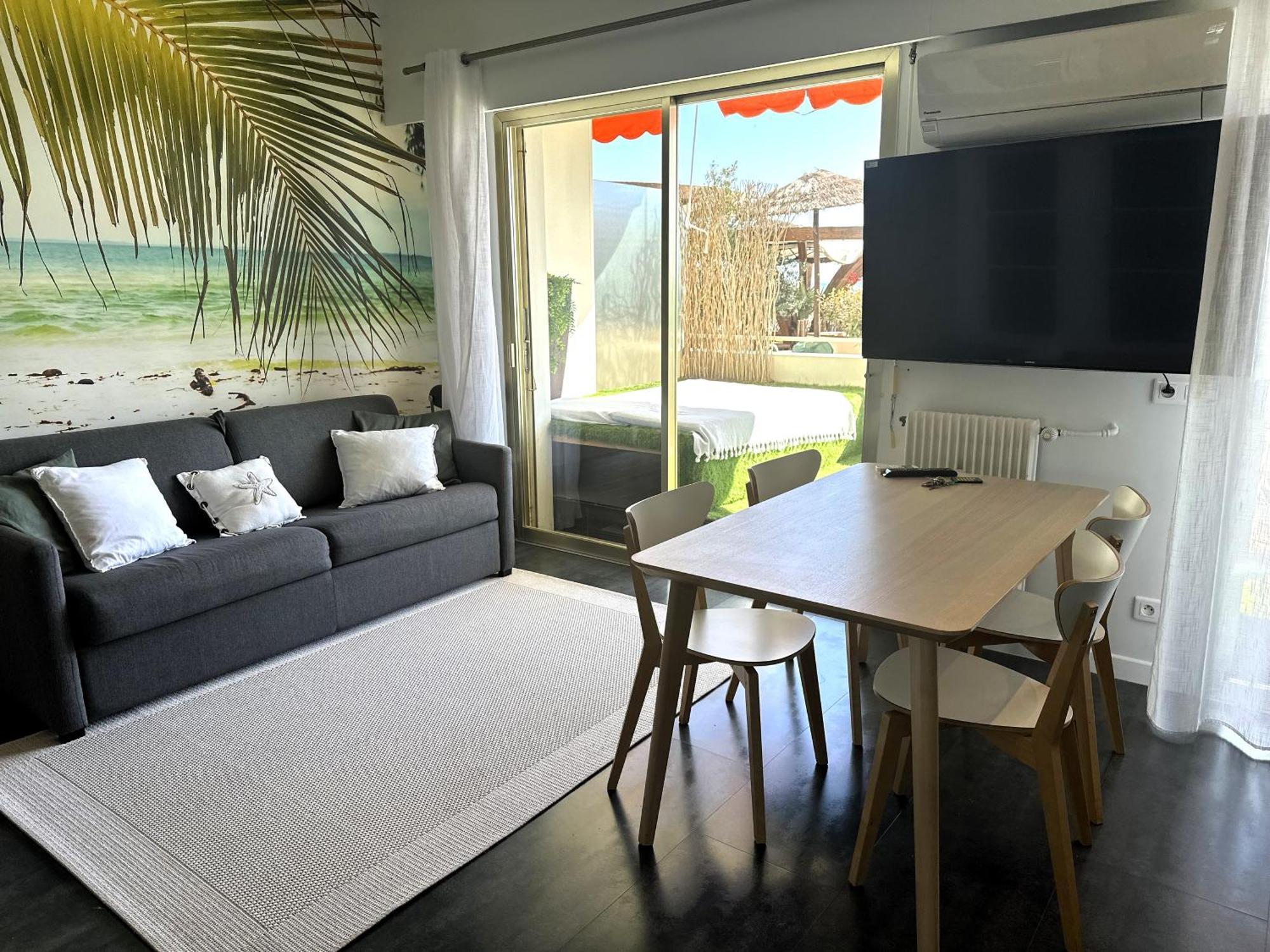 Studio Front De Mer A 10Metres De La Plage Villeneuve-Loubet Buitenkant foto