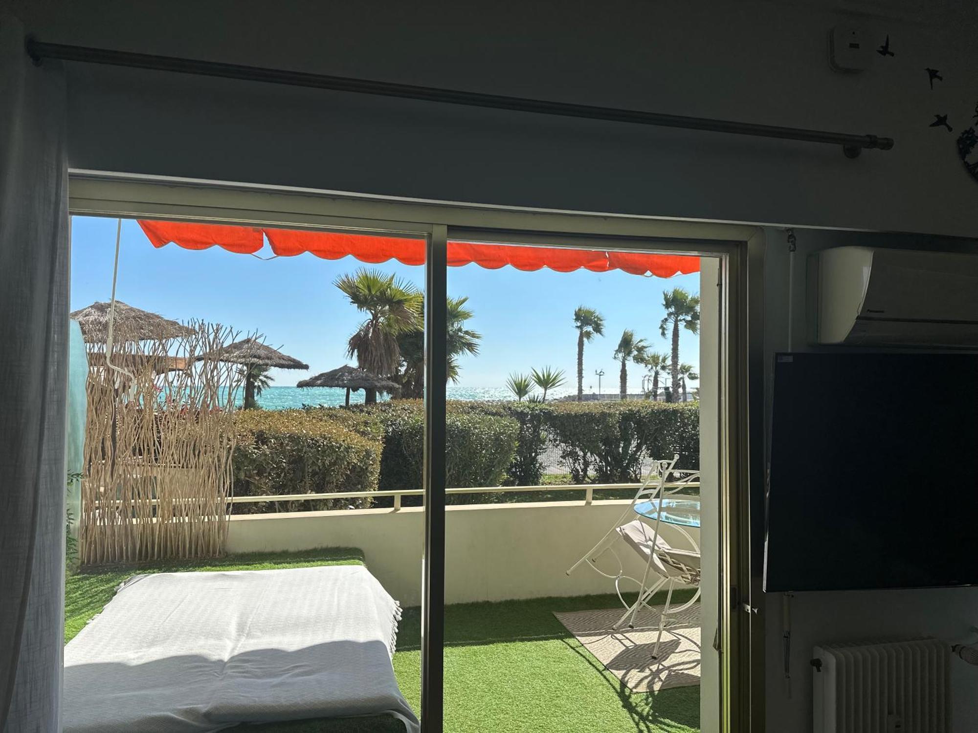 Studio Front De Mer A 10Metres De La Plage Villeneuve-Loubet Buitenkant foto